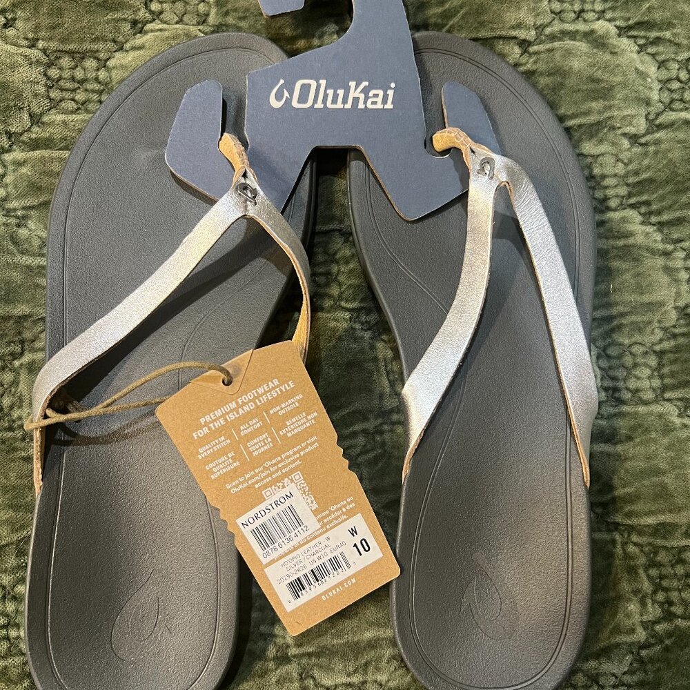 OluKai Ho Opio Leather Flip Flop NWT 10M